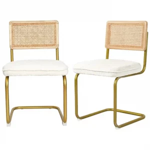 chaise molletonnée avec dossier en cannage et pieds dorés